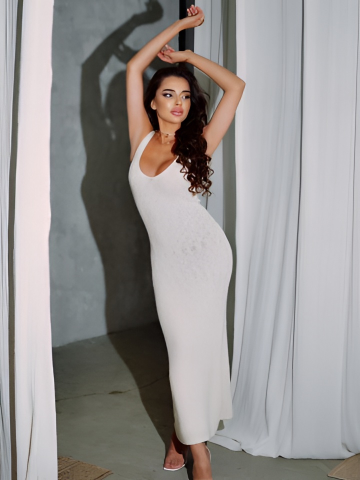 Зита привлекательная девушка из Глазова цена от 4000 руб