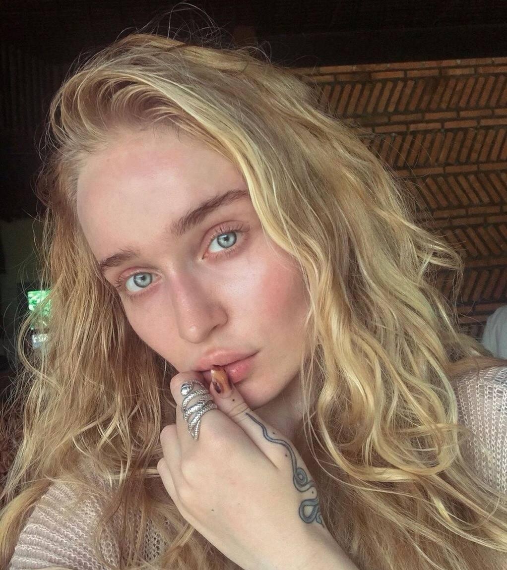 Яночка привлекательная девушка из Глазова цена от 4000 руб