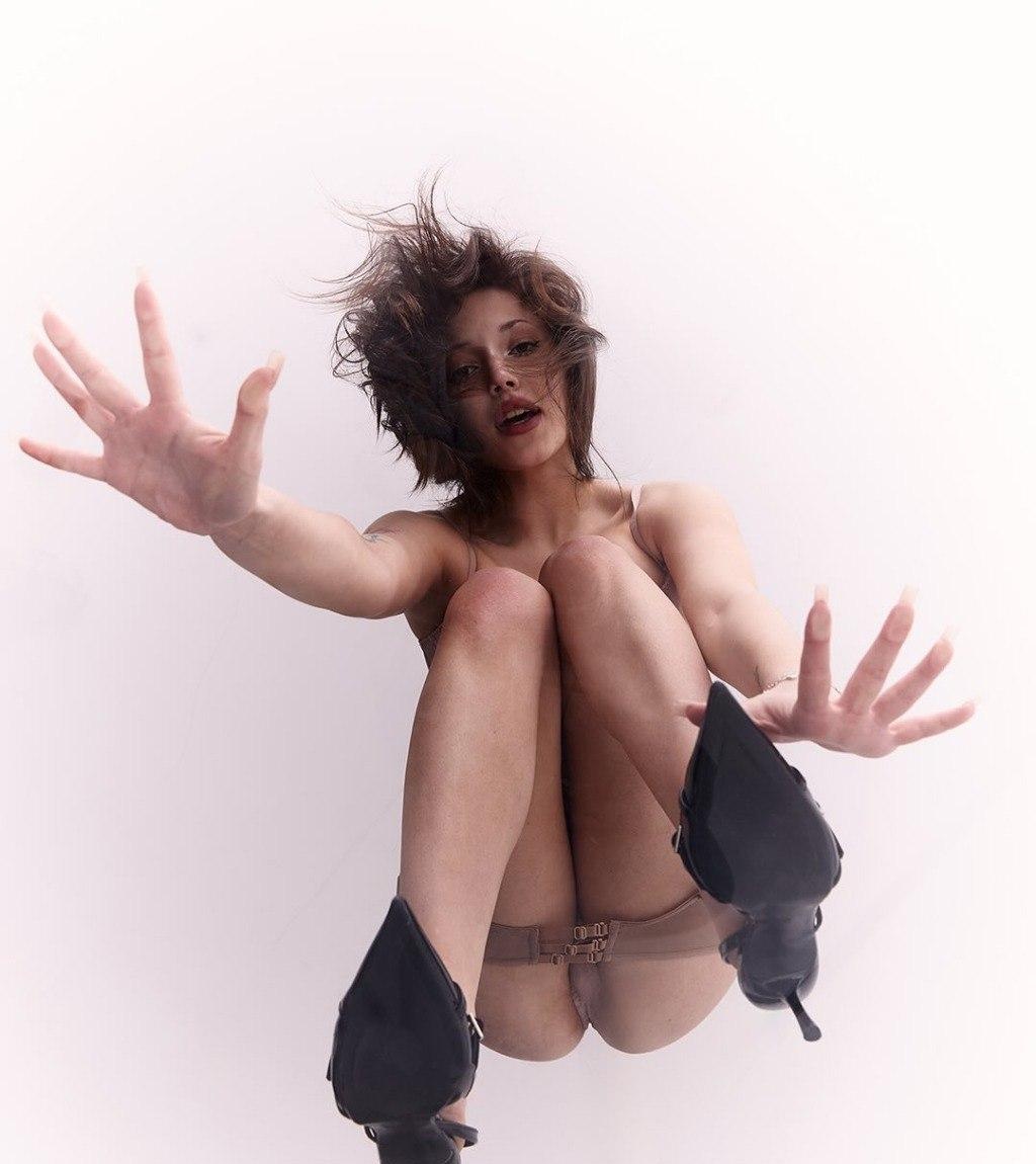 Зара привлекательная девушка из Глазова цена от 7000 руб